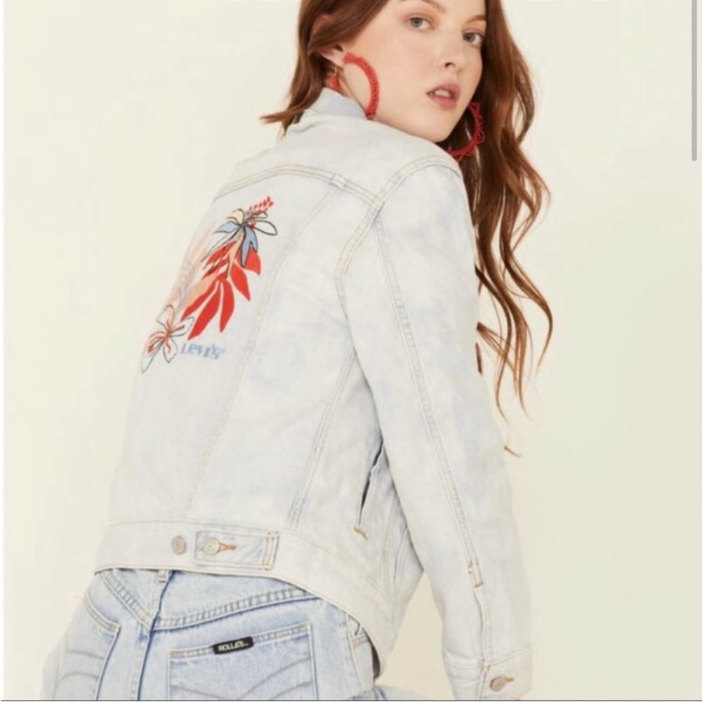 Levi's Ex Boyfriend Floral Embroidered Trucker Jacket Size XL EUC
